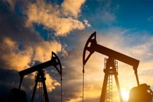 Read more about the article What Does 2021 Hold for the Oil and Gas Sector?